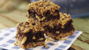 Oatmeal Cookie Protein Brownies