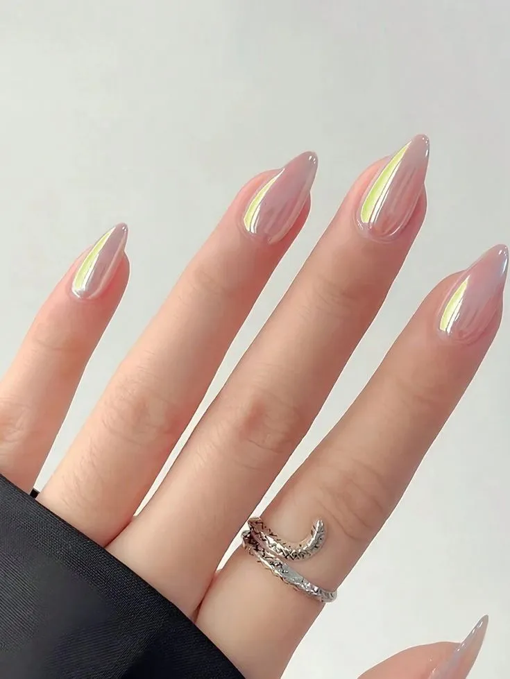 Almond-Shaped Nails